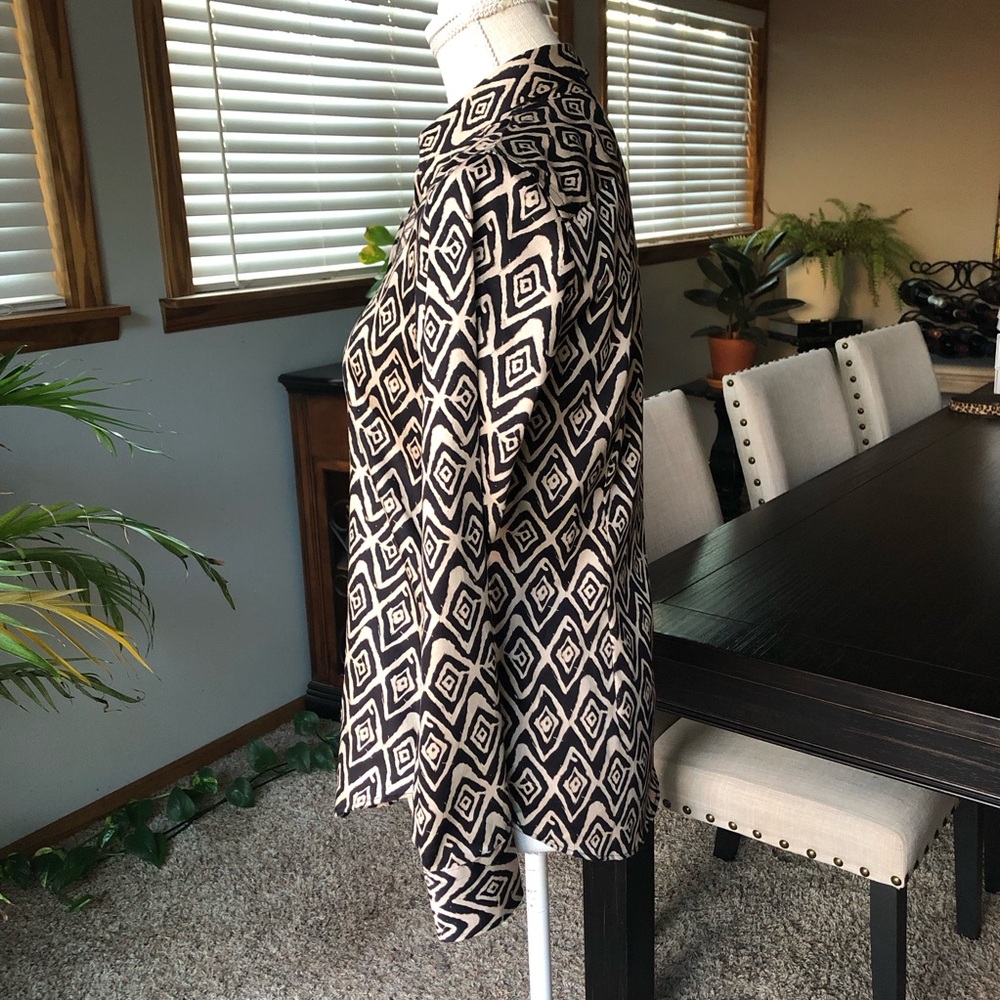 Lauren Ralph Lauren Black Tan Geometric Print Button-Up Shirt Blouse NWT Size XS - Picture 4 of 8